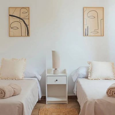 Rental of a spacious villa with pool, 250 m², Alicante Golf, Alicante, Spain